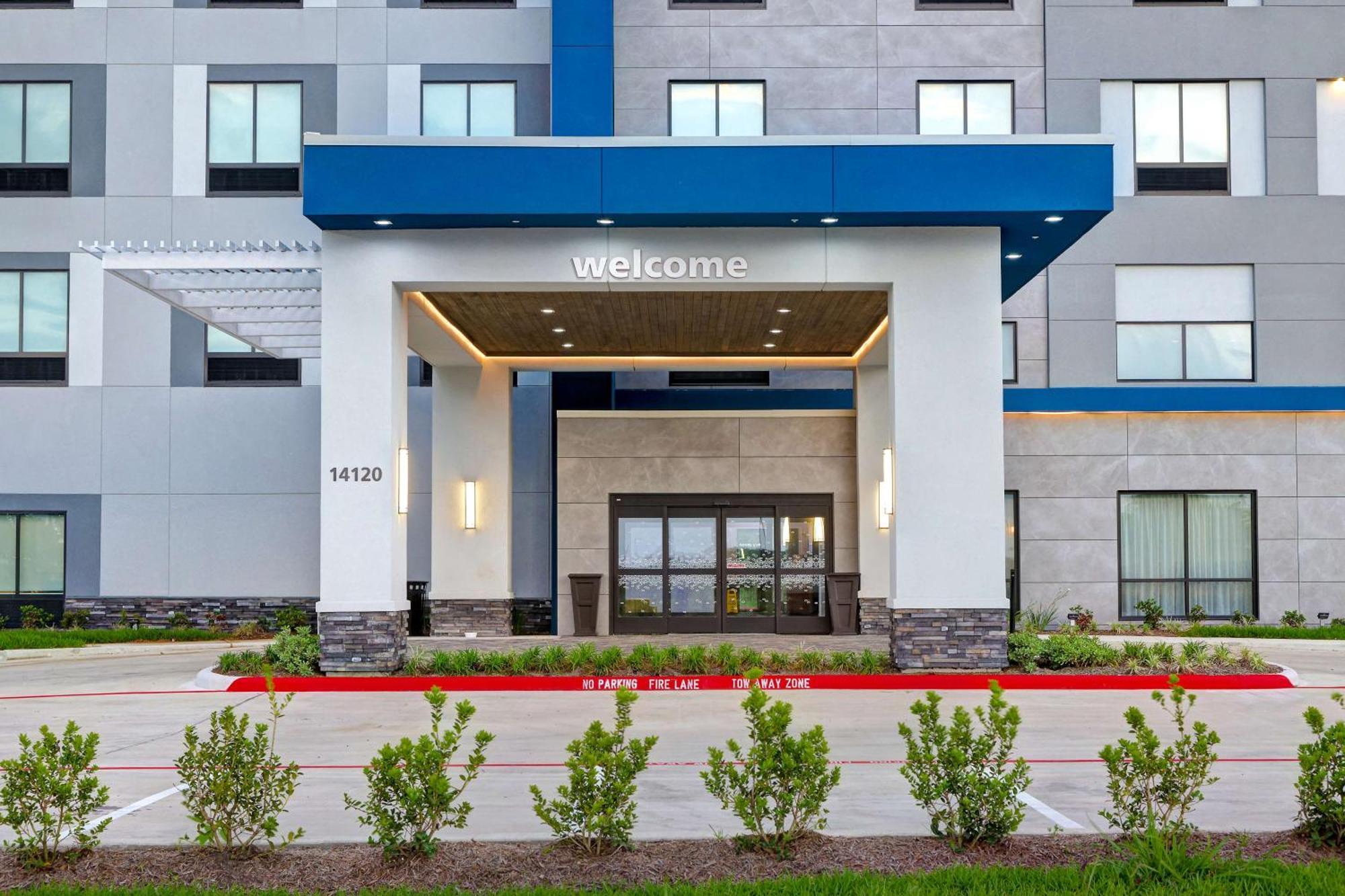 Hampton Inn & Suites Houston East Beltway 8, Tx Cloverleaf Bagian luar foto