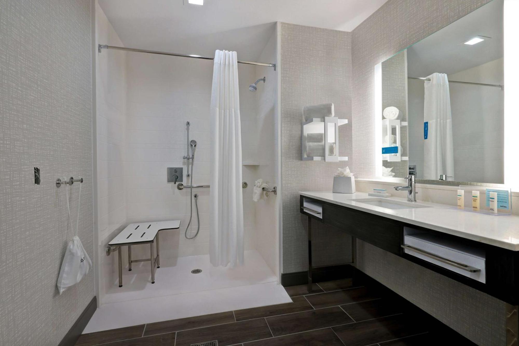 Hampton Inn & Suites Houston East Beltway 8, Tx Cloverleaf Bagian luar foto