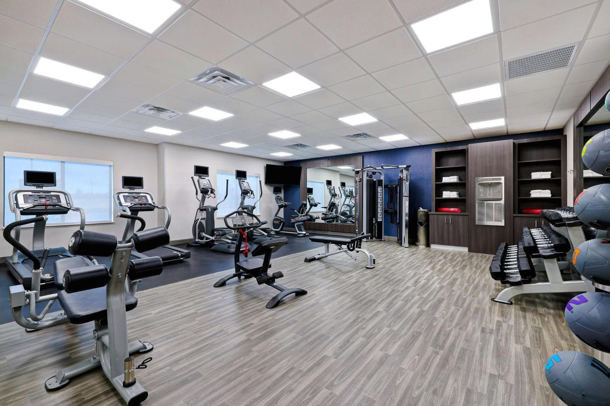 Hampton Inn & Suites Houston East Beltway 8, Tx Cloverleaf Bagian luar foto